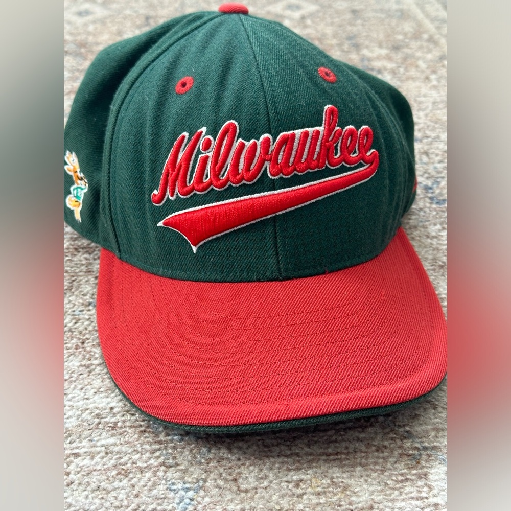 ❤️MILWAUKEE BUCKS Vintage Mitchell & Ness hat❤️